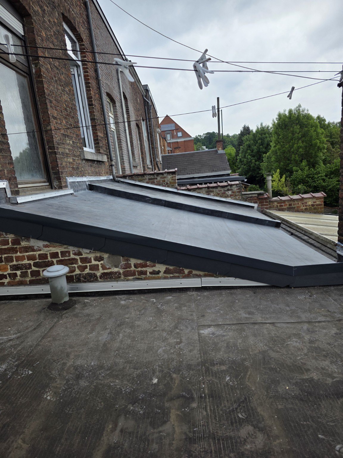 Rénovation de toiture plate à Saint-Servais - Étanchéité AD