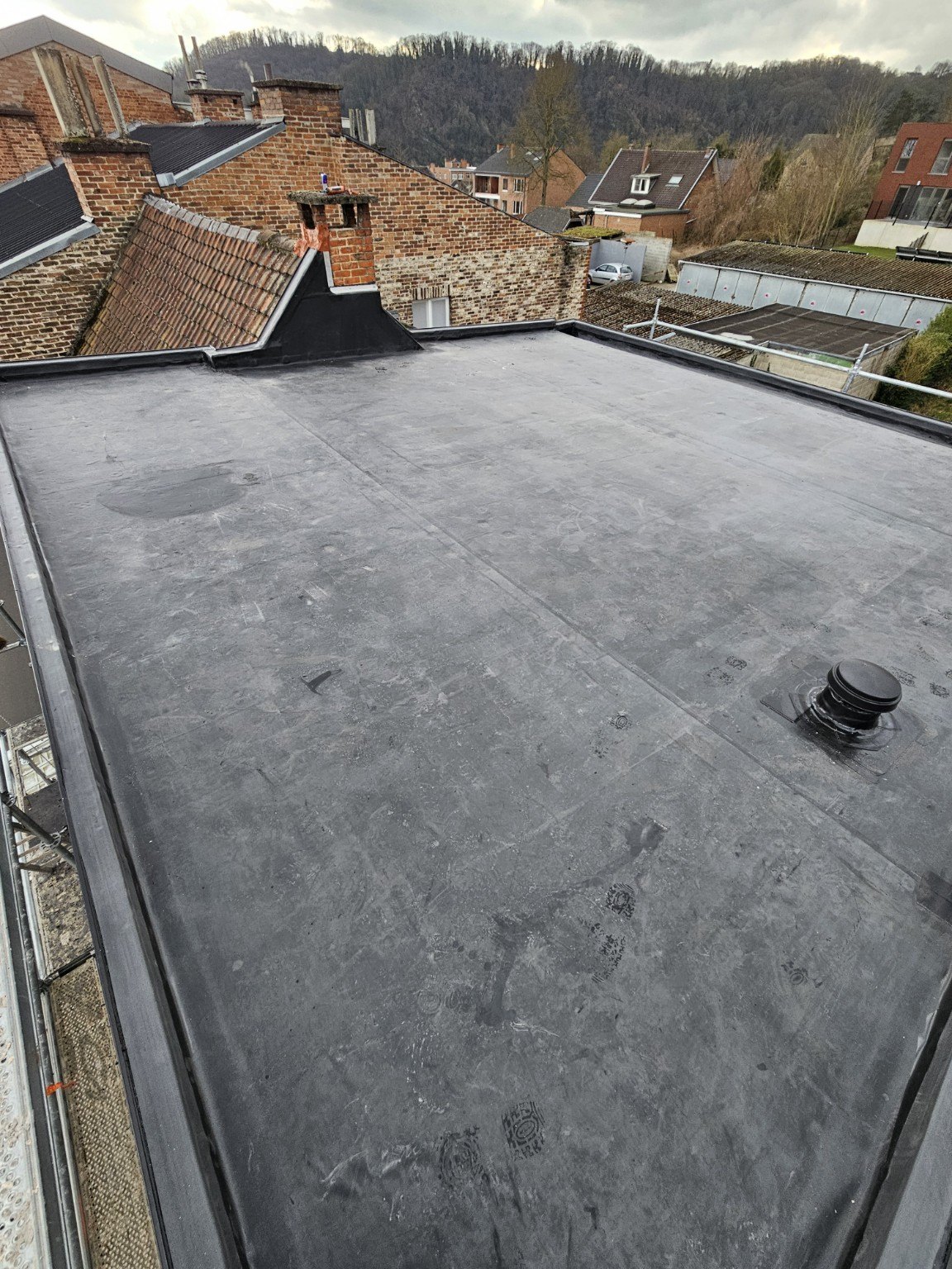 Rénovation de toiture plate à Huy - Étanchéité AD