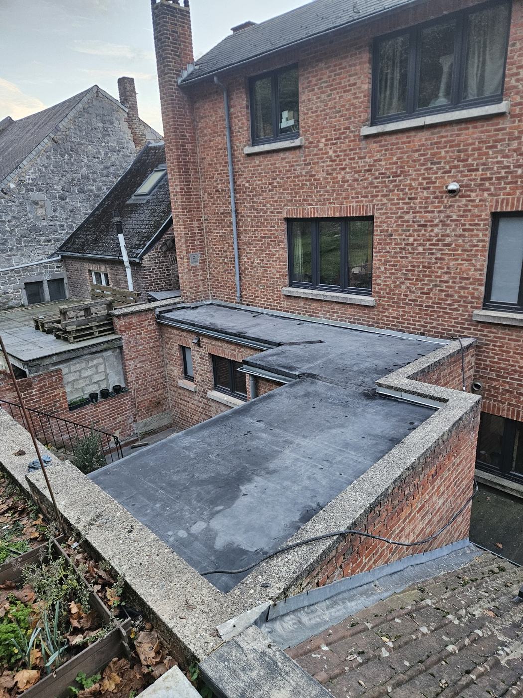 Rénovation complète de toiture plate en EPDM à Dinant - photo 2