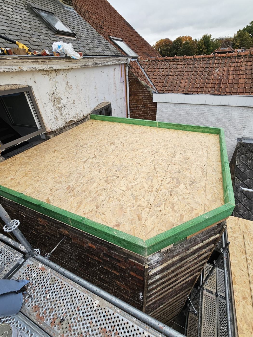 Reconstruction EPDM avec rehausse d’acrotères à Gembloux - photo 2