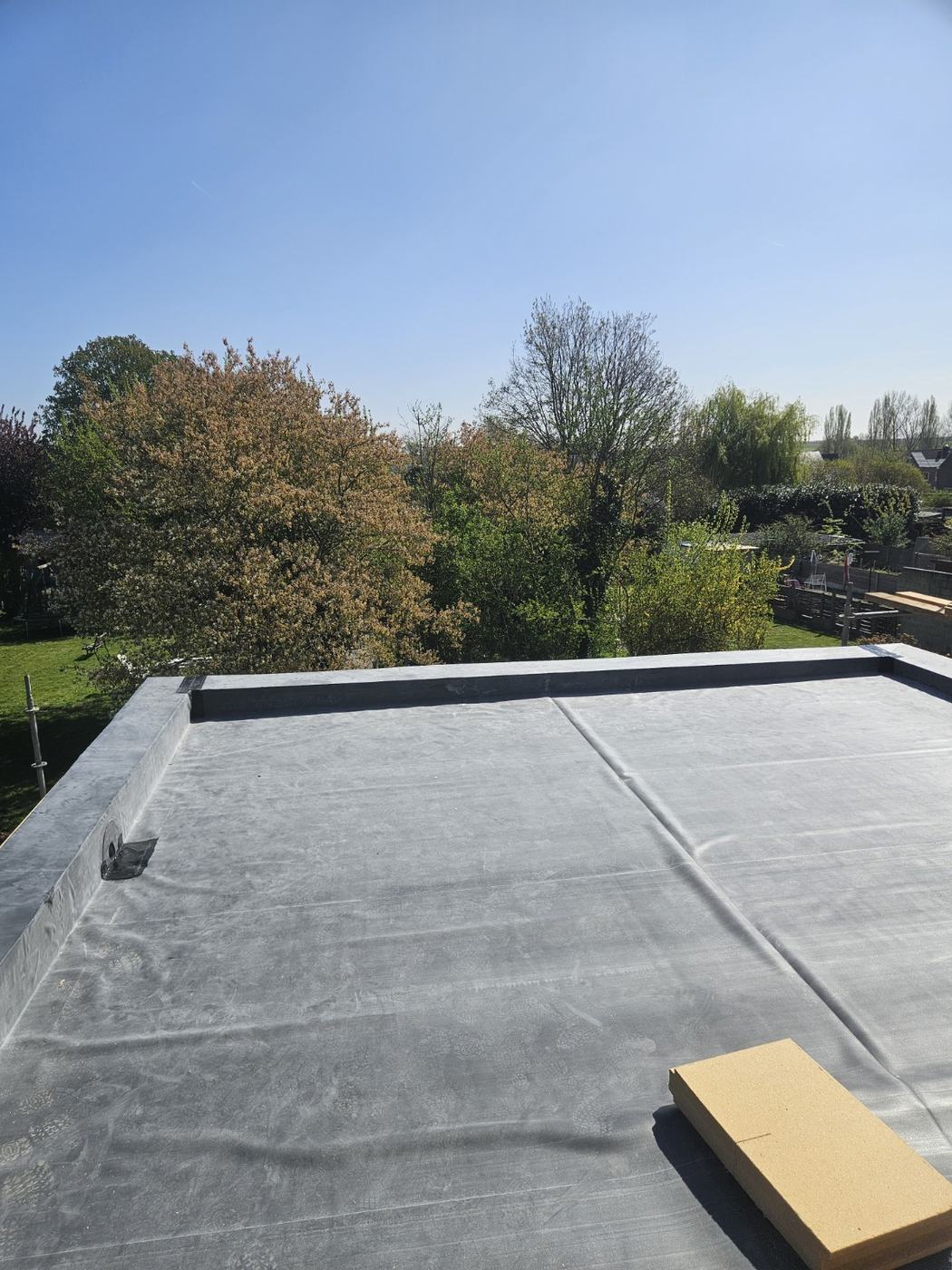 Nouvelle toiture verte sur membrane EPDM à Hélécine - photo 2