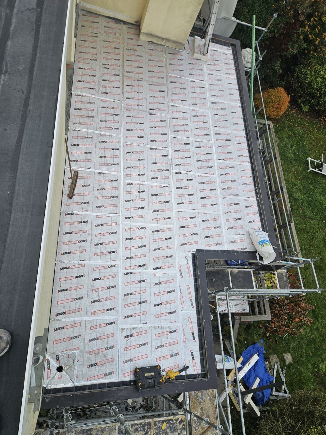 Rénovation EPDM avec calage de pente à Rhode-Saint-Genèse - photo 3